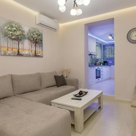 Evia'S Apartment - New Apartment In Town! 扎金索斯镇 外观 照片