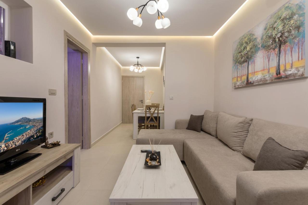 Evia'S Apartment - New Apartment In Town! 扎金索斯镇 外观 照片