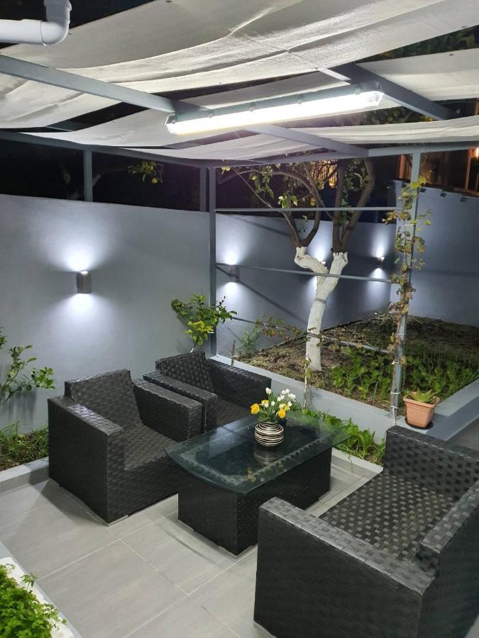 Evia'S Apartment - New Apartment In Town! 扎金索斯镇 外观 照片